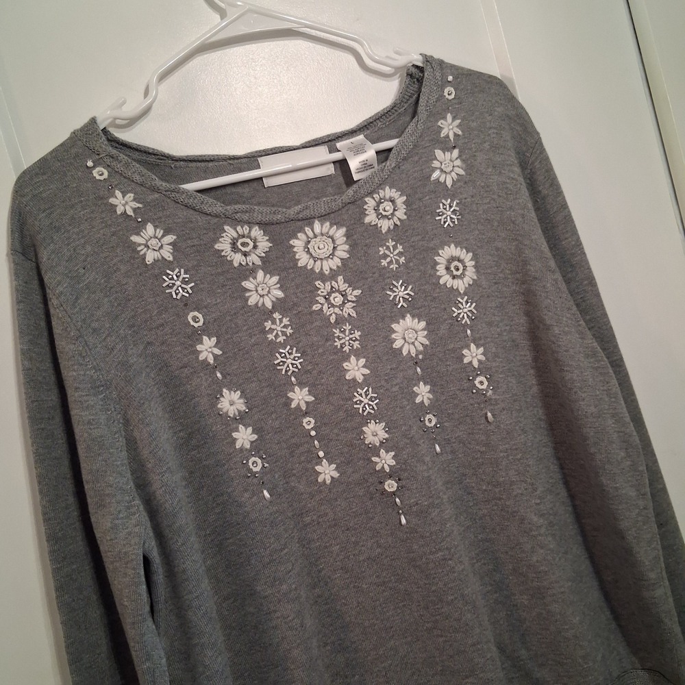 Alfred Dunner Sweater Women L Gray Beaded Floral Snowflake Winter Cozy Knit Top